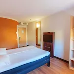 Ibis - Restaurant Hotel