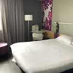 Ibis - Restaurant فندق لووْ