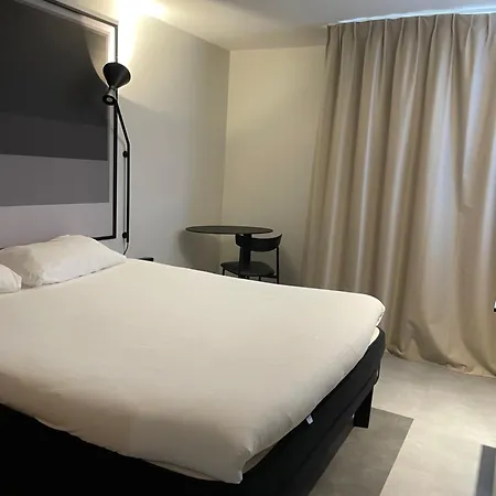 Ibis - Restaurant Hotel 3*