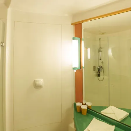 Ibis 3* Laon