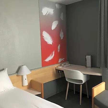 Ibis - Restaurant Λον