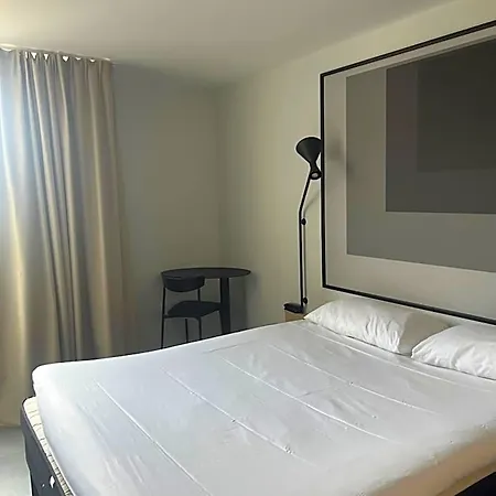 Ξενοδοχείο Ibis - Restaurant 3*