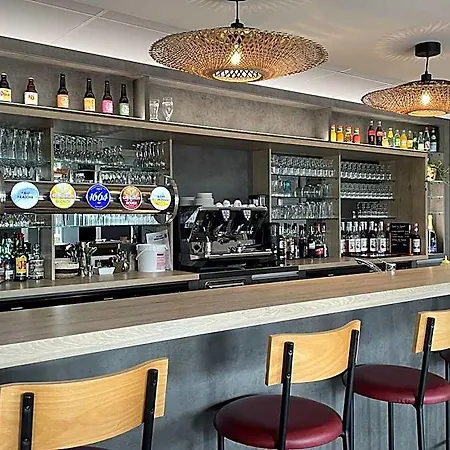 Ibis - Restaurant Ξενοδοχείο 3*