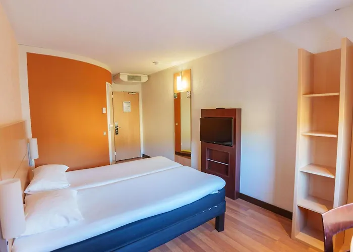 Ibis - Restaurant Hotel